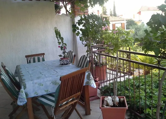 Apartment Luce 1 & Supetar