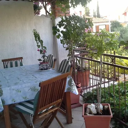Apartment Luce 1 & Supetar